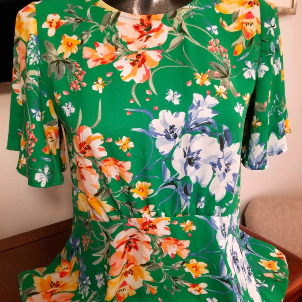 LOFT Spring Floral blouse
